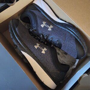 Under Armour thing shoes